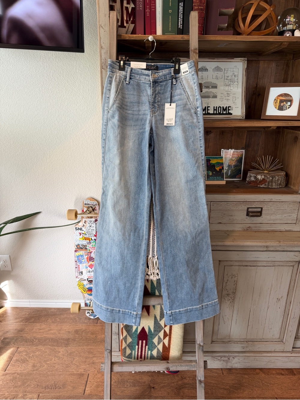 NWT Judy Blue women’s mid rise wide leg jeans size 5/27